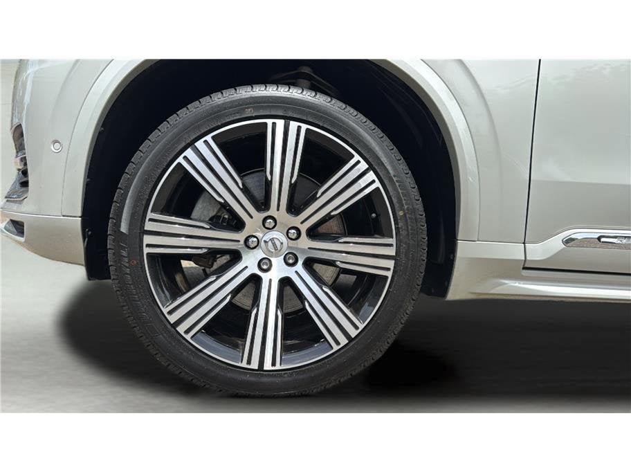 2021 Volvo XC90 T8 Inscription Recharge Plug-In Hybrid Sport Utility 4D