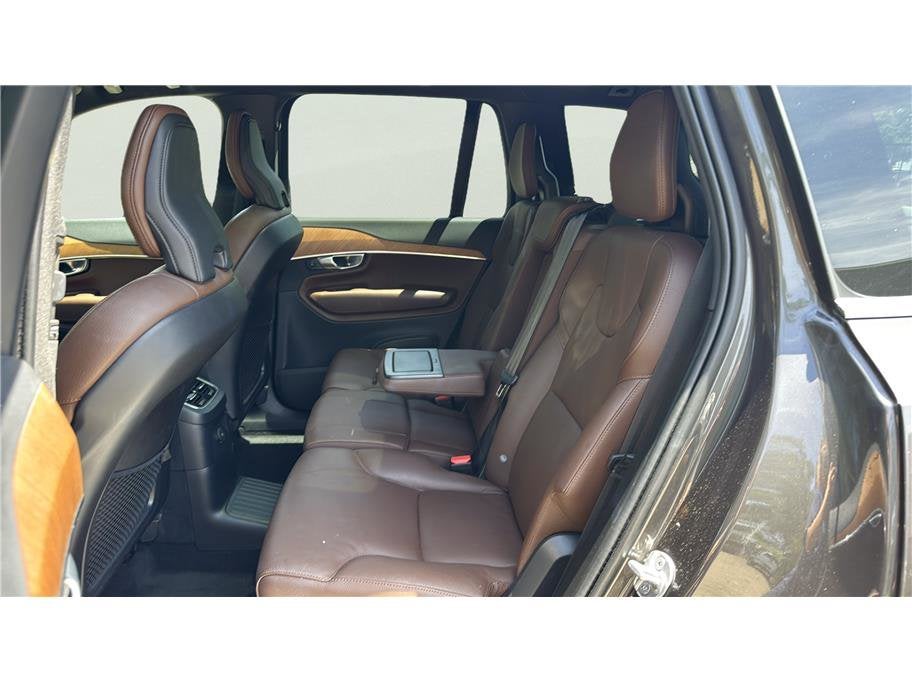 2024 Volvo XC90 Recharge Plug-In Hybrid Plus Bright Theme