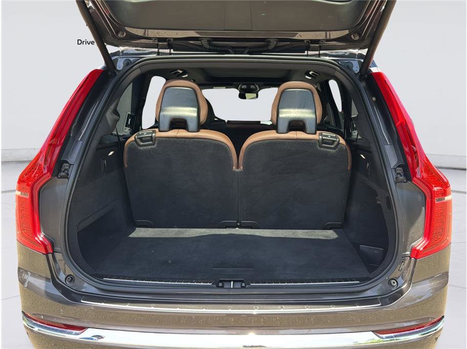 2024 Volvo XC90 Recharge Plug-In Hybrid Plus Bright Theme