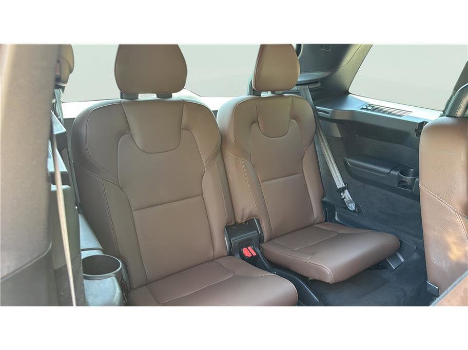 2024 Volvo XC90 Recharge Plug-In Hybrid Plus Bright Theme