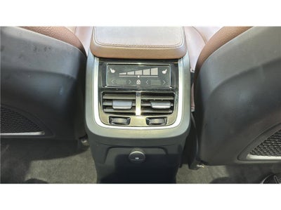 2024 Volvo XC90 Recharge Plug-In Hybrid Plus Bright Theme