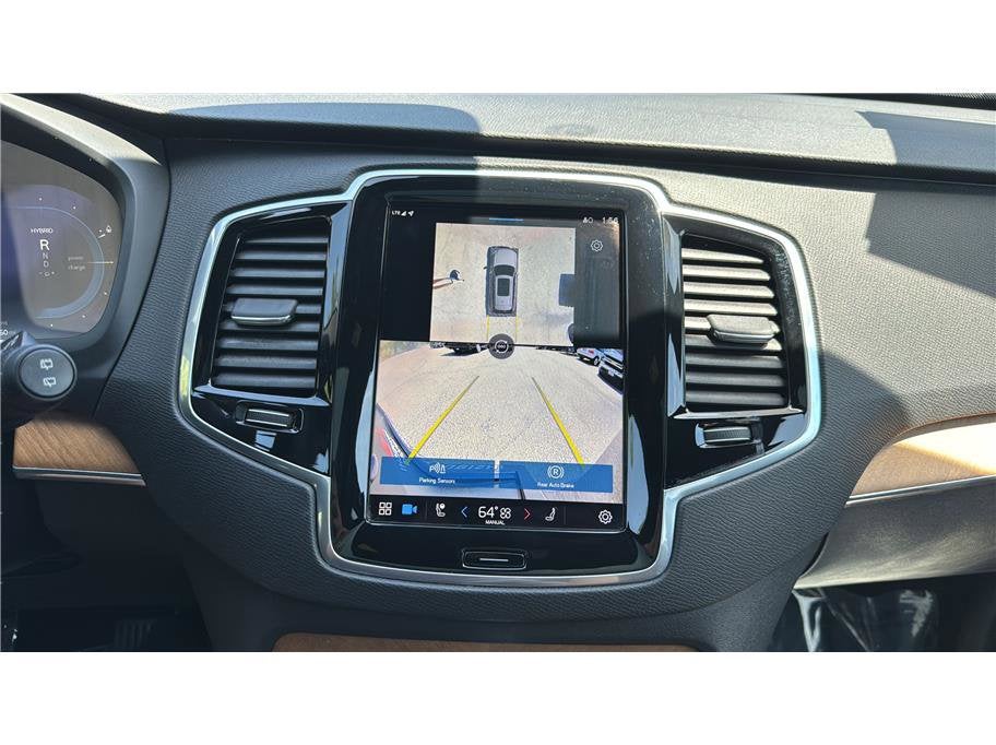 2024 Volvo XC90 Recharge Plug-In Hybrid Plus Bright Theme