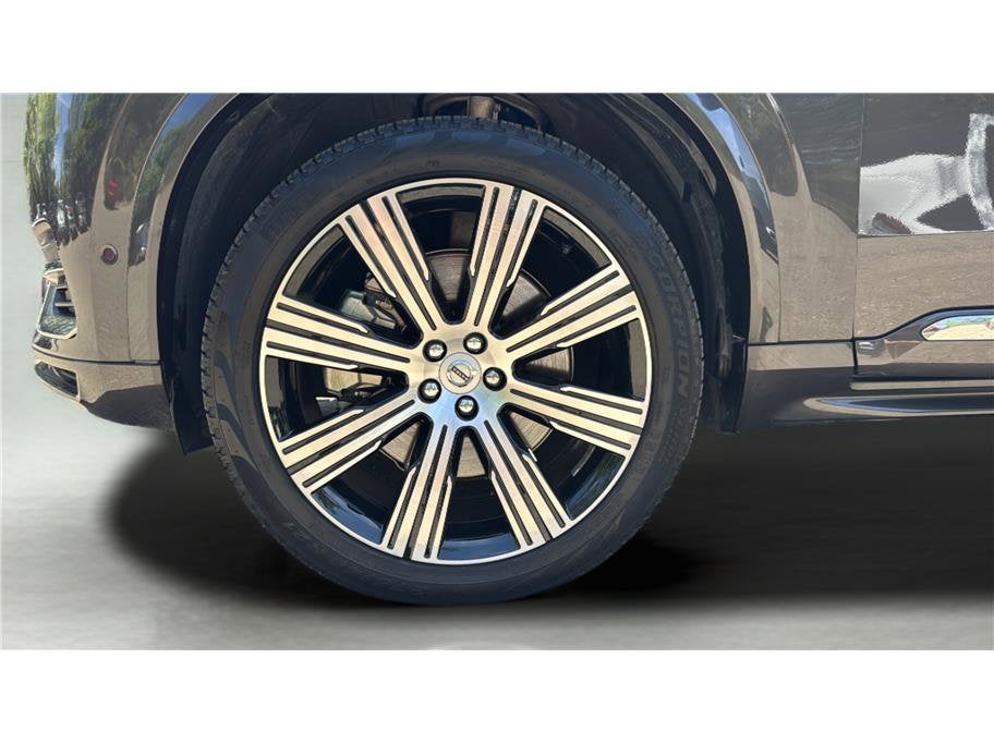 2024 Volvo XC90 Recharge Plug-In Hybrid Plus Bright Theme