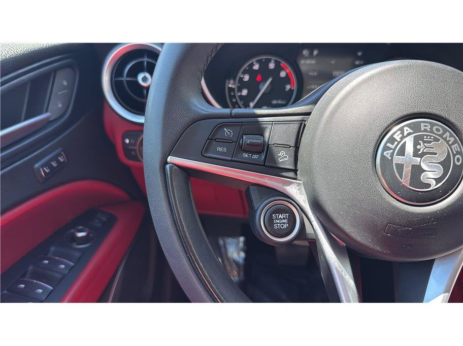 2019 Alfa Romeo Stelvio Sport Utility 4D