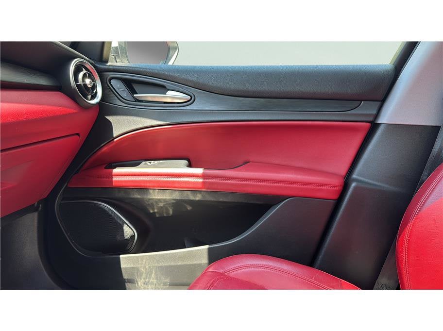 2019 Alfa Romeo Stelvio Sport Utility 4D