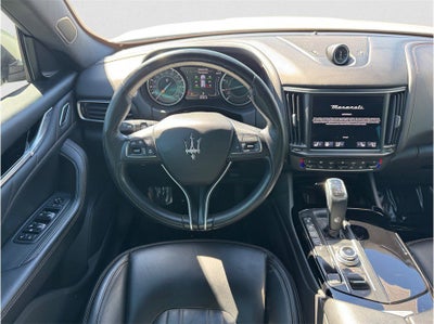 2022 Maserati Levante Modena